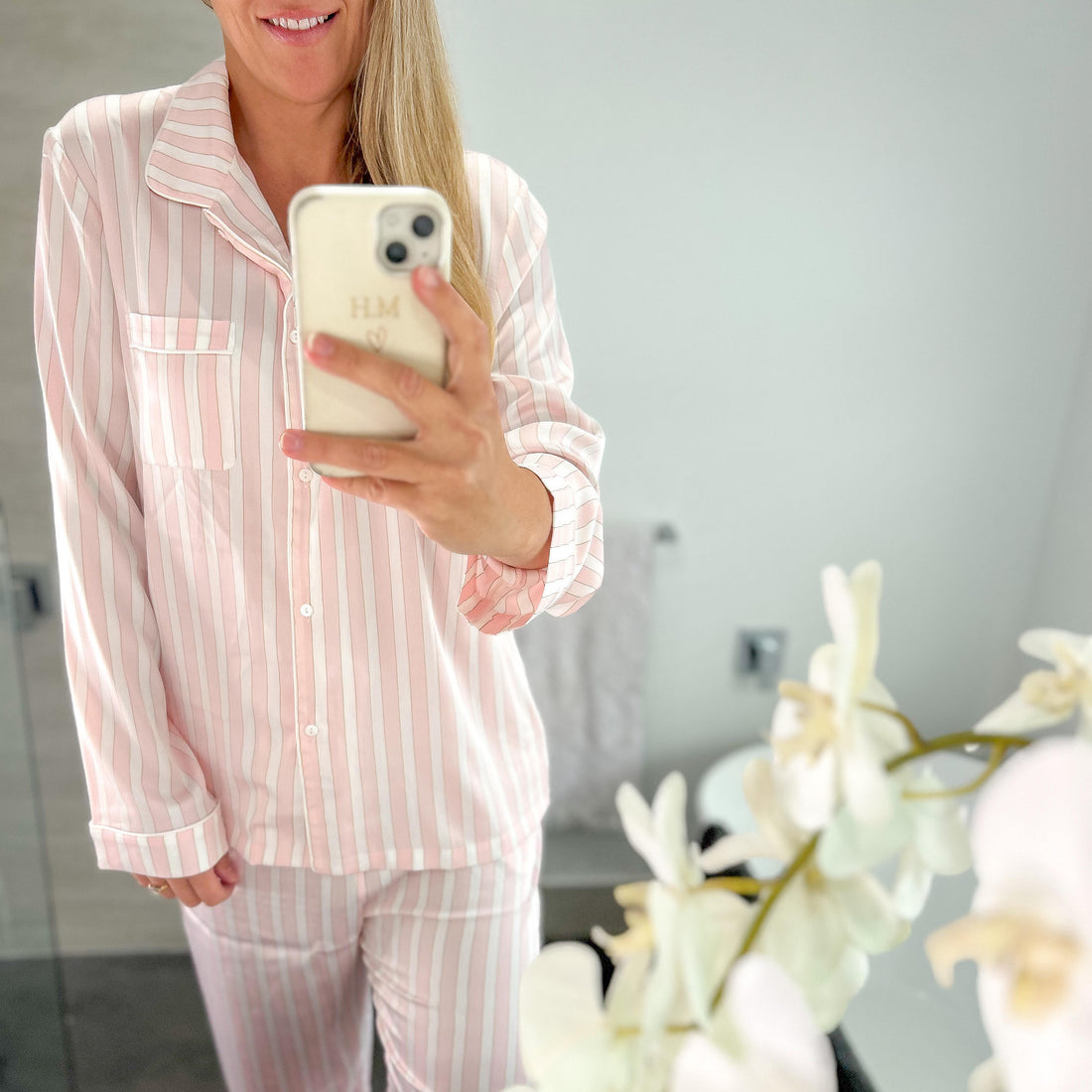 IS IT OK TO WEAR PYJAMAS IN PUBLIC.....