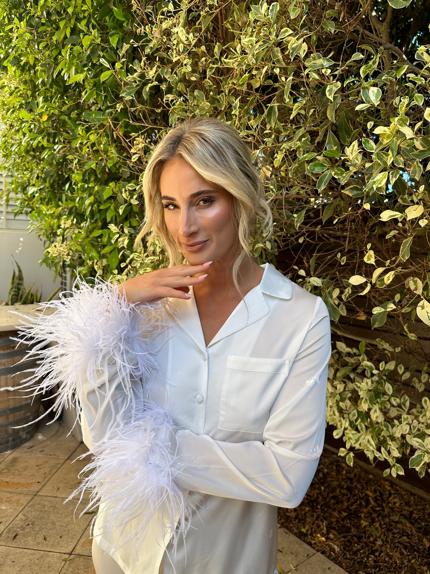 GEORGIA WHITE FEATHER LUXE PJS