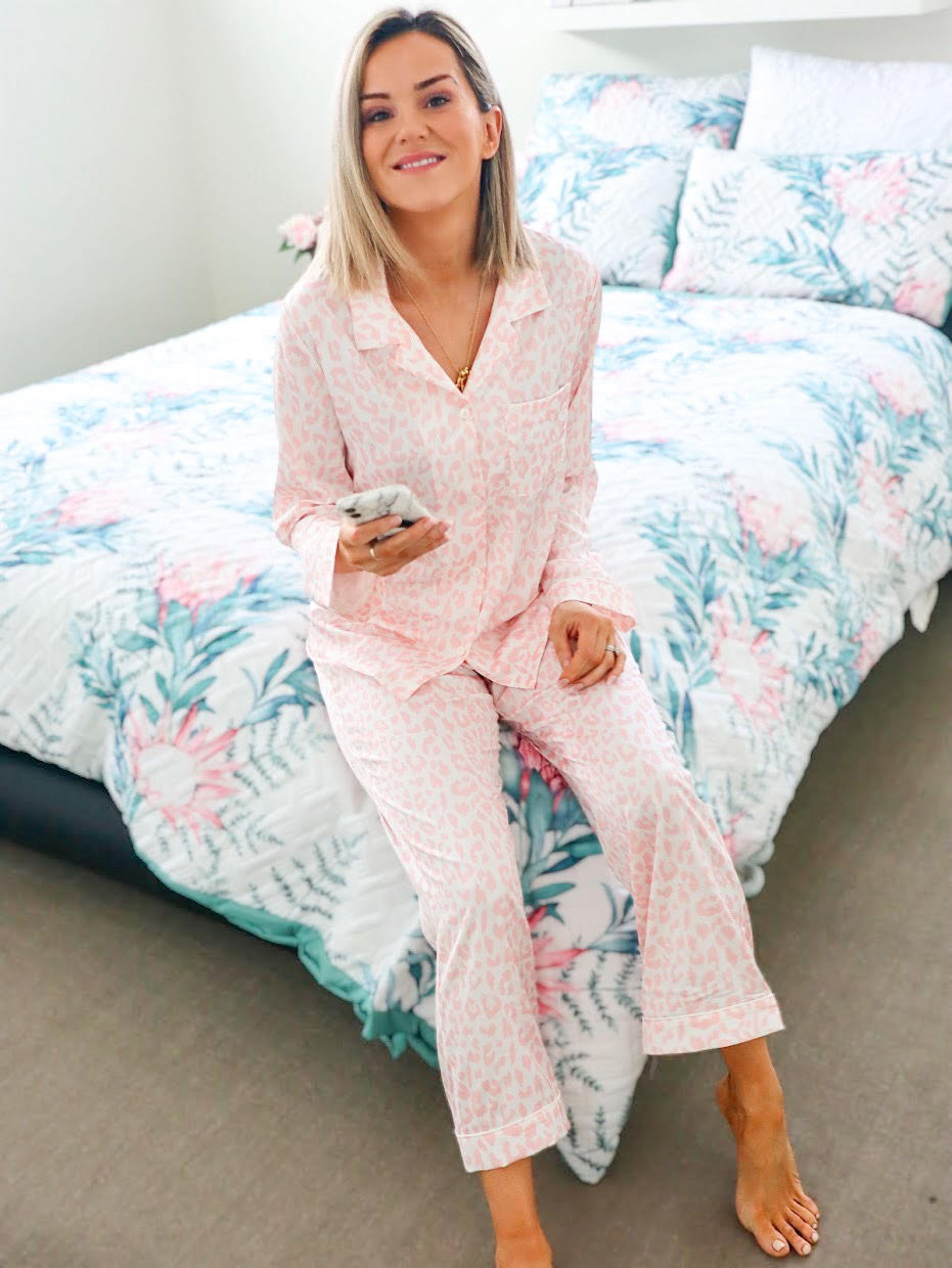 VOGUE' PINK LEOPARD PJ SET